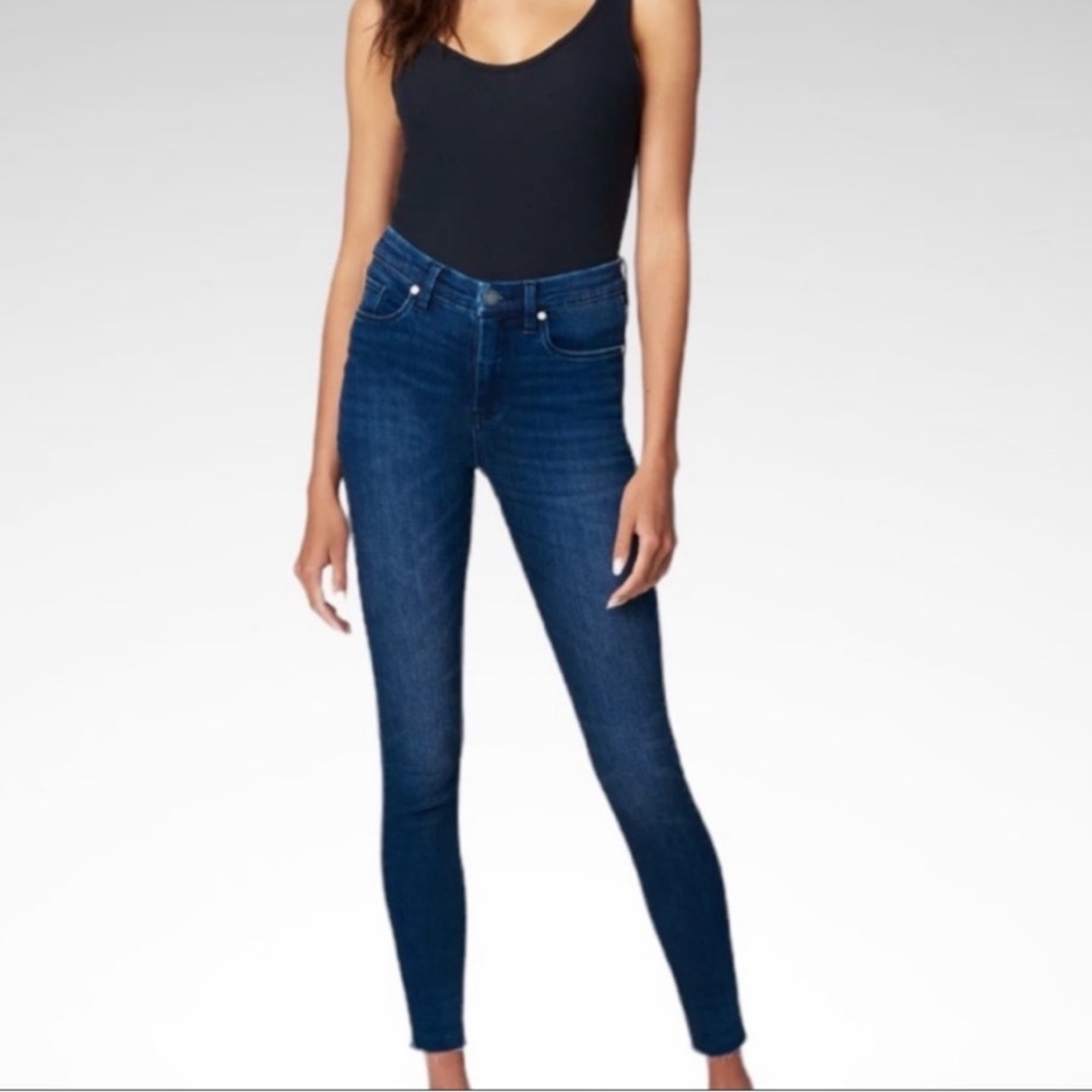 BLANK NYC The Bond Midrise Skinny Jeans